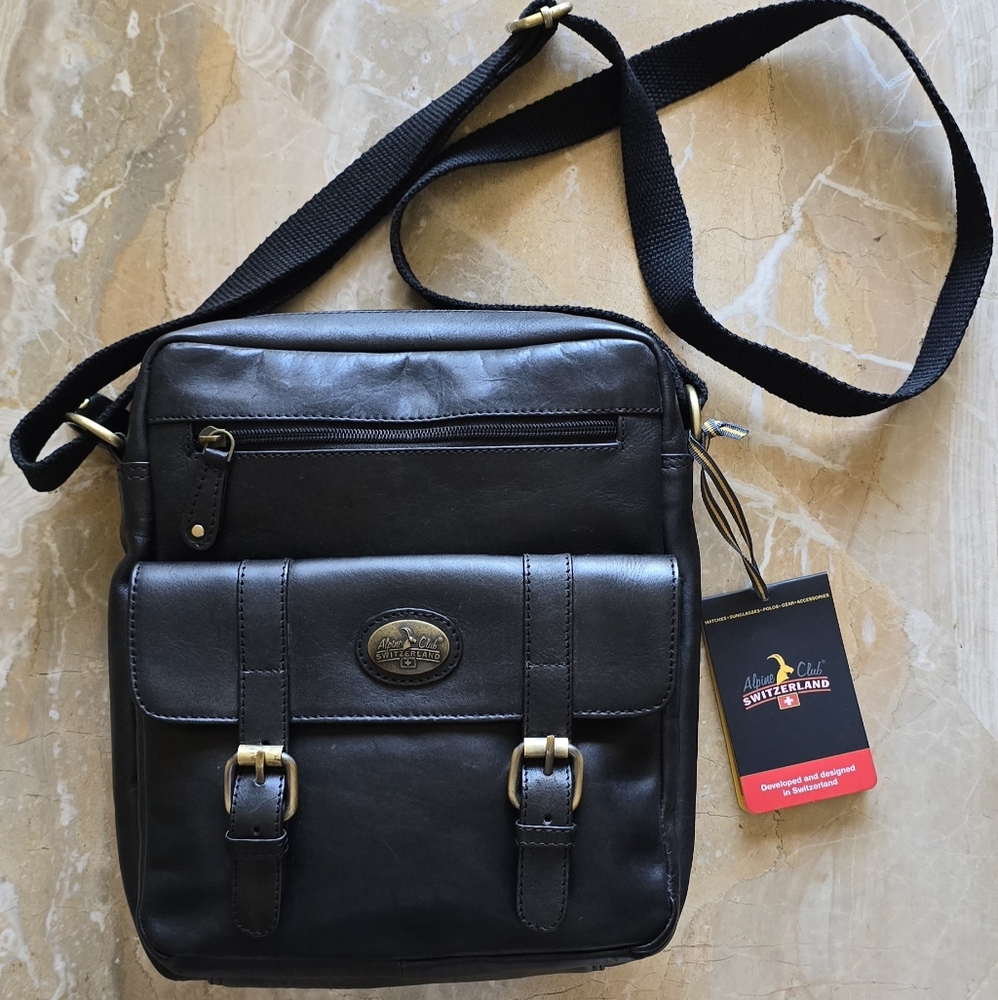 Alpine Club Leather Messenger Bag